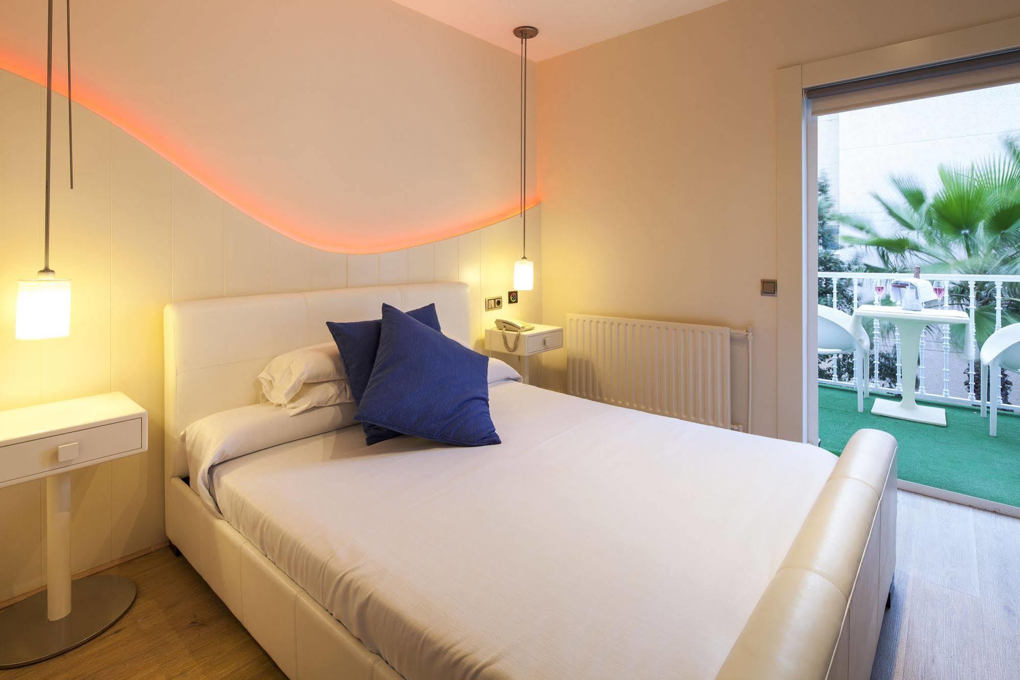 Mikasa Ibiza Boutique Hotel Adults Only Exterior photo